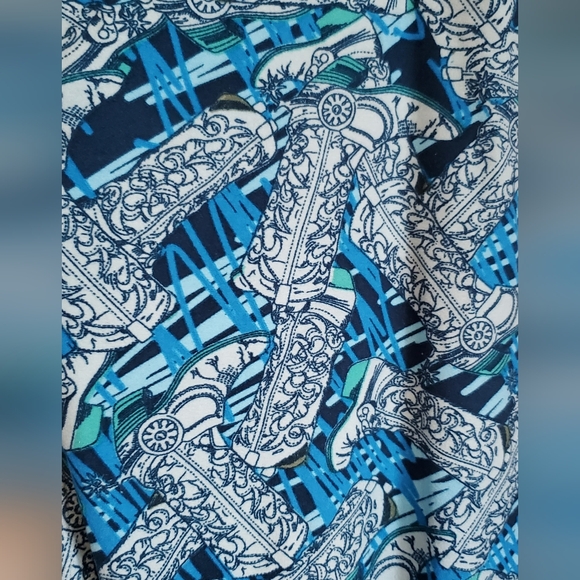 Lularoe Leggings cowboy boot pattern, tall and curvy - Picture 2 of 4